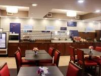 Holiday Inn Express CEDAR RAPIDS (COLLINS RD) by IHG Hotels in Cedar Rapids