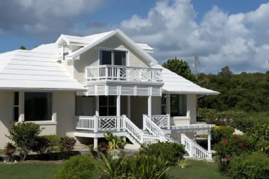 漂木 4卧室的家 酒店