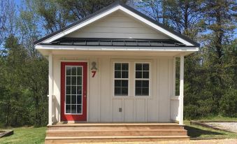 Greeter Falls Lodge 6
