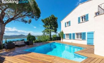Villa with Magic View of Bay of Saint Tropez