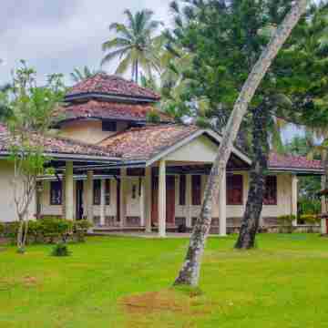Zapo Villa Hotel Exterior
