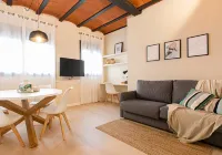 Barcelona Touch Apartments - Campalans Hôtels à : L'Hospitalet de Llobregat