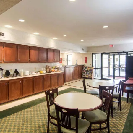 Econo Lodge Weatherford Отели в г. Вэзерфорд