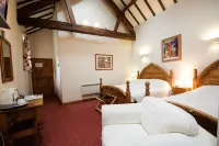Church Farm Lodge Hotels in Desborough