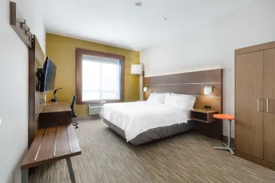 Holiday Inn Express Grande Prairie Hotels in Clairmont