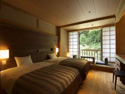 ツインルーム(浴室) 時音の宿 湯主一條の写真