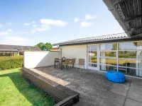 "Evald" - 200m from the Sea