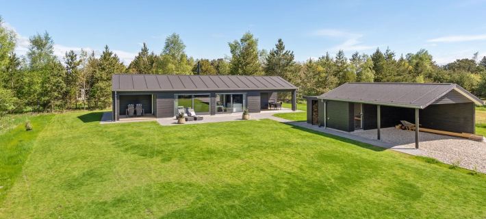 "Evia" - 500m from the Sea Hotels in Hals