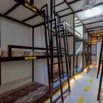 Zen Rooms RH Inn Rooms