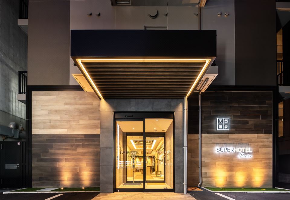 Super Hotel Premier Namba Shinsaibashi Tennenonsen