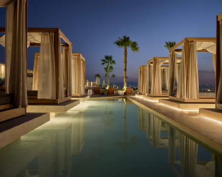 The Royal Senses Resort Crete, Curio Collection by Hilton Hoteles en Geropotamos