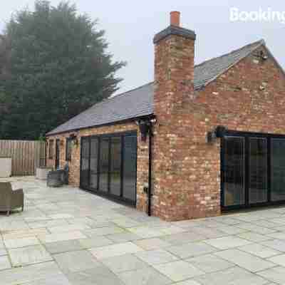 Luxury Studio Cottage at Foot of Yorkshire Wolds Hotel Exterior
