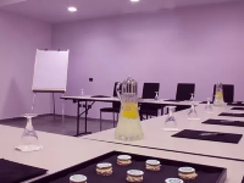 Hotel Futura Centro Congressi Casoria otelleri