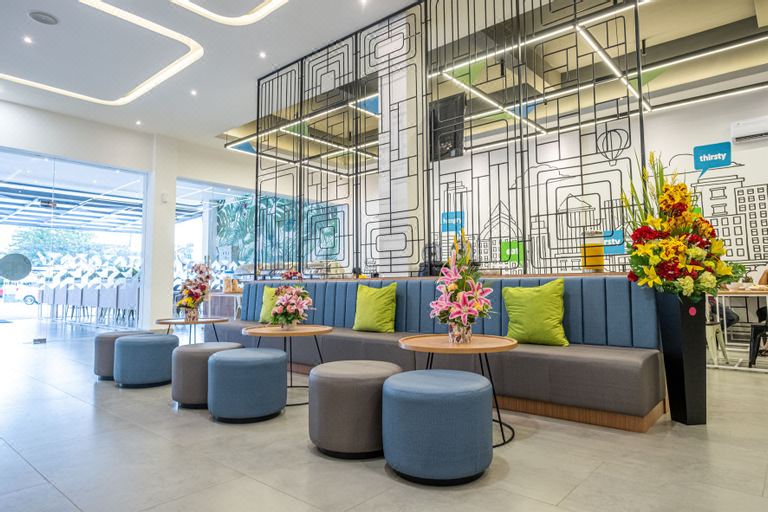 1. Hotel Pr..