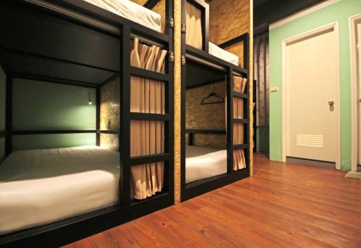 투어리스트 버니 호스텔