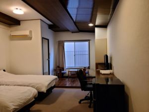 Business Hotel Nishiwaki