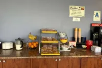 Days Inn by Wyndham San Diego-East/El Cajon - Frühstück