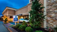Best Western Mill River Manor Hotels in Freeport