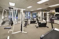 Ramada by Wyndham Olympia - Gym