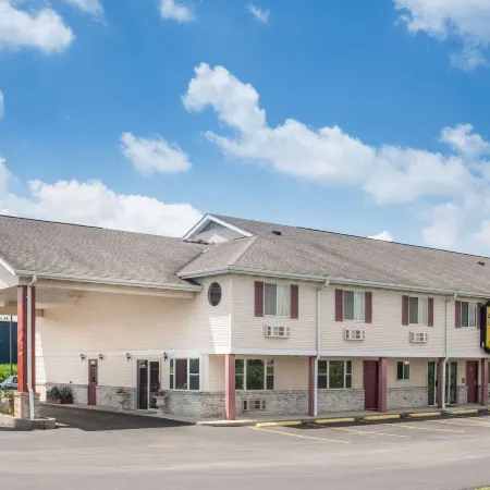 Super 8 by Wyndham Wapakoneta