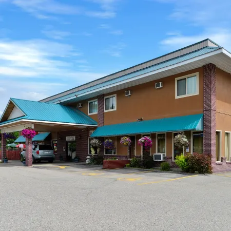 Canadas Best Value Inn and Suites Castlegar