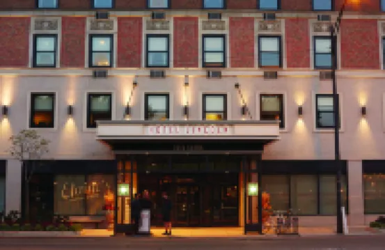 Hotel Lincoln Hotels near Second City