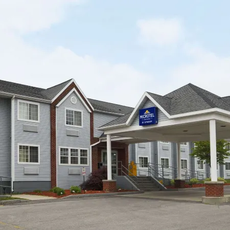 Microtel Inn & Suites by Wyndham Baldwinsville/Syracuse Отели в г. Лисандер