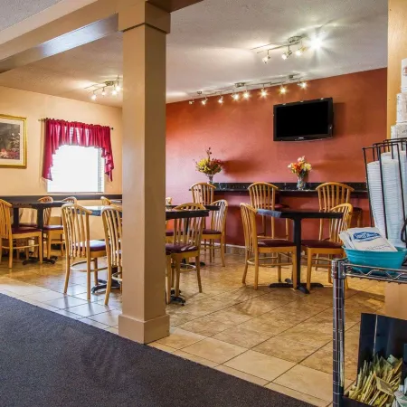 Econo Lodge Freeport - Brunswick Area