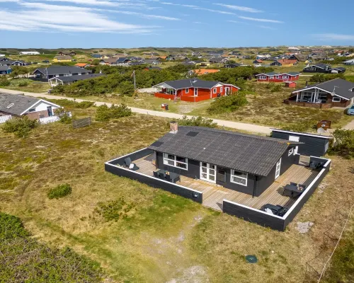 "Arbnora" - 400m from the Sea Hotels in Bjerregard
