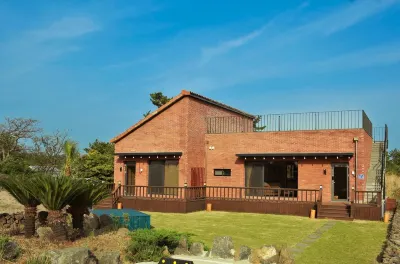 Jeju Dumo 542 Hotel in zona Dolgeobugi Suseok Bakmulkwan