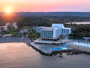 Eden Roc Resort - All Inclusive