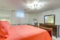 8 Mi to Dtwn Denver: Wheat Ridge Gem w/ Patio