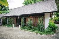 Uma Kalai Hotels near Taman Beji Griya Waterfall