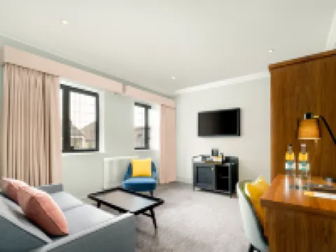 voco LYTHE HILL HOTEL & SPA by IHG Hotels in Godalming