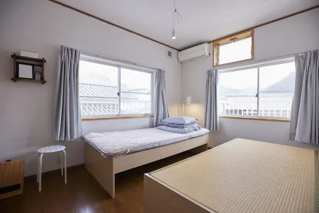 Tsushima White House Отели рядом с достопримечательностью «Eboshidake Observatory»