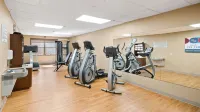 Clarion Hotel & Suites Fairbanks Near Ft Wainwright - Gym