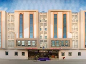 Red-5 - Al Safa Suites