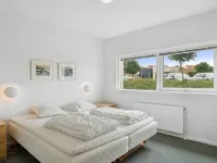 "Geert" - 25m from the Sea