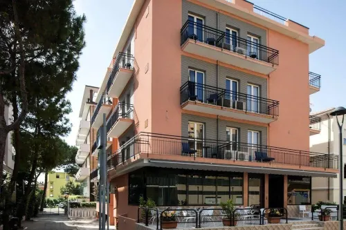 Hotel Scarlet
