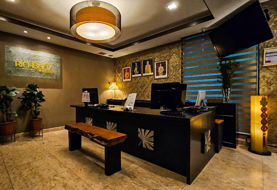 호텔 리치발리즈