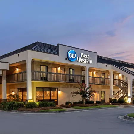Best Western Colonial Inn