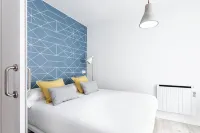 MAD Apartments by Olala Homes Hotel berhampiran Parroquia de Santa Irene