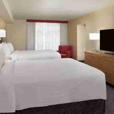 TownePlace Suites Oshawa Rooms