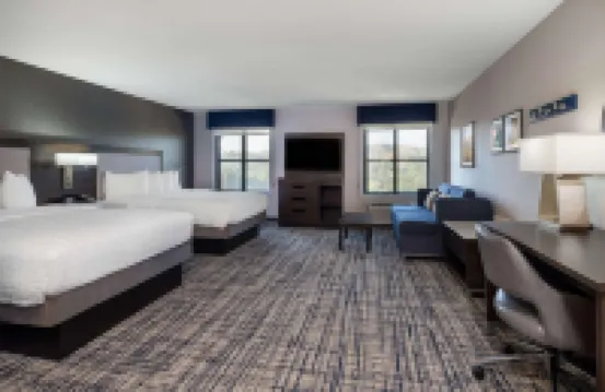 Hampton Inn & Suites Agoura Hills