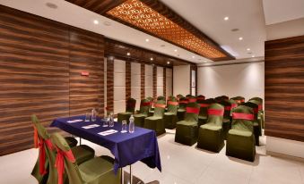 Click Hotel Vadodara 4 Mins Walk for the Railway Station