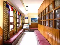 Jain Group Hotel Potala Hotels in der Nähe von Kloster Enchey