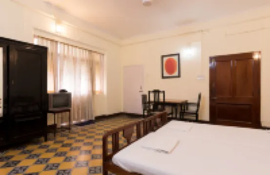 Bentleys Hotel