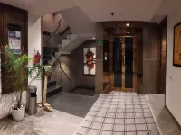 ホテル ミラージュ サヒブザダ・アジット・シン・ナガーのホテル