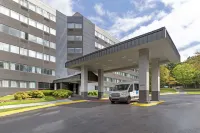 Clarion Hotel & Suites BWI Airport North Hotels in Anne Arundel County