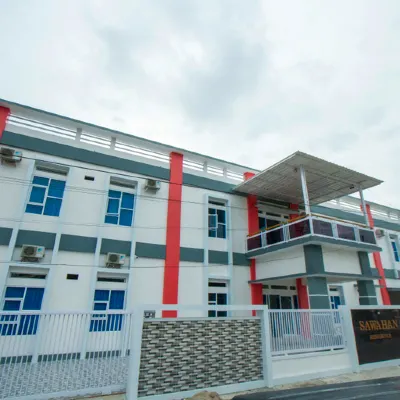 Sawahan Residence (Syariah) Отели рядом с достопримечательностью «Пляж Carocok»